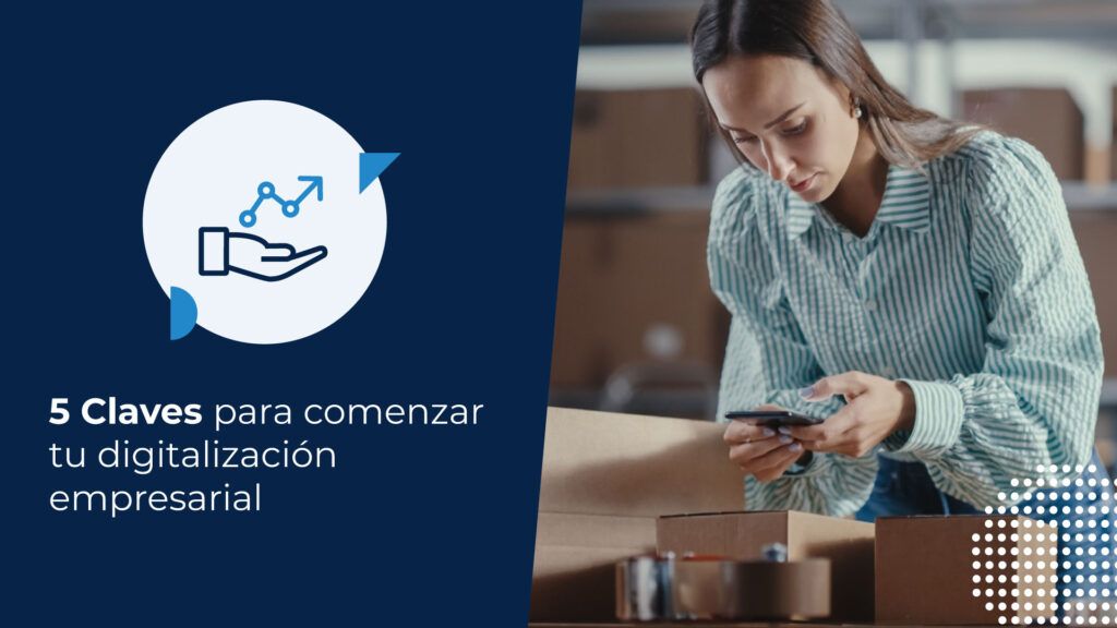 Mujer dueña de una pyme buscando cómo integrar la digitalización empresarial en sus operaciones.