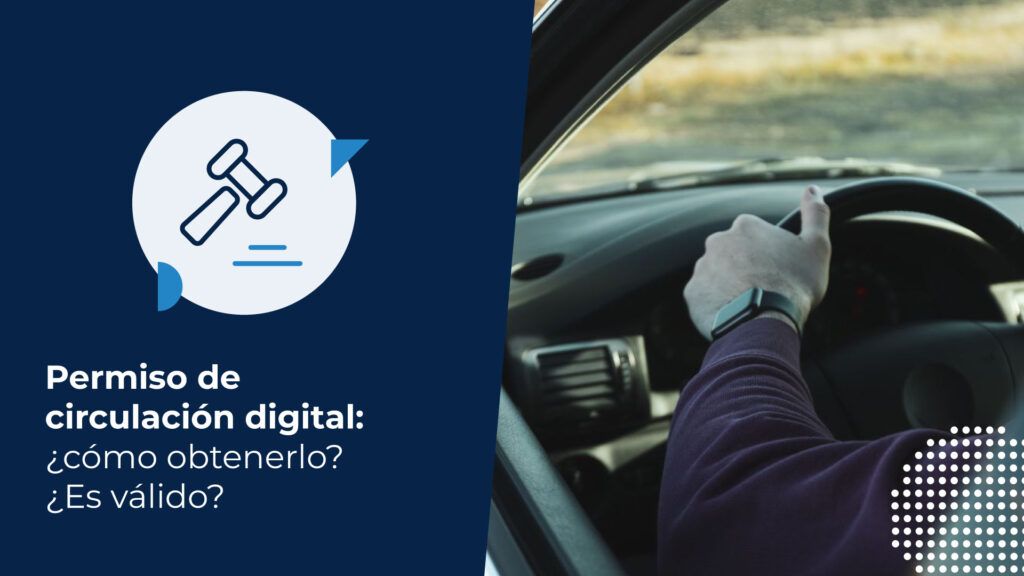 Hombre conduciendo un auto. La imagen está relacionada con el permiso de circulación digital